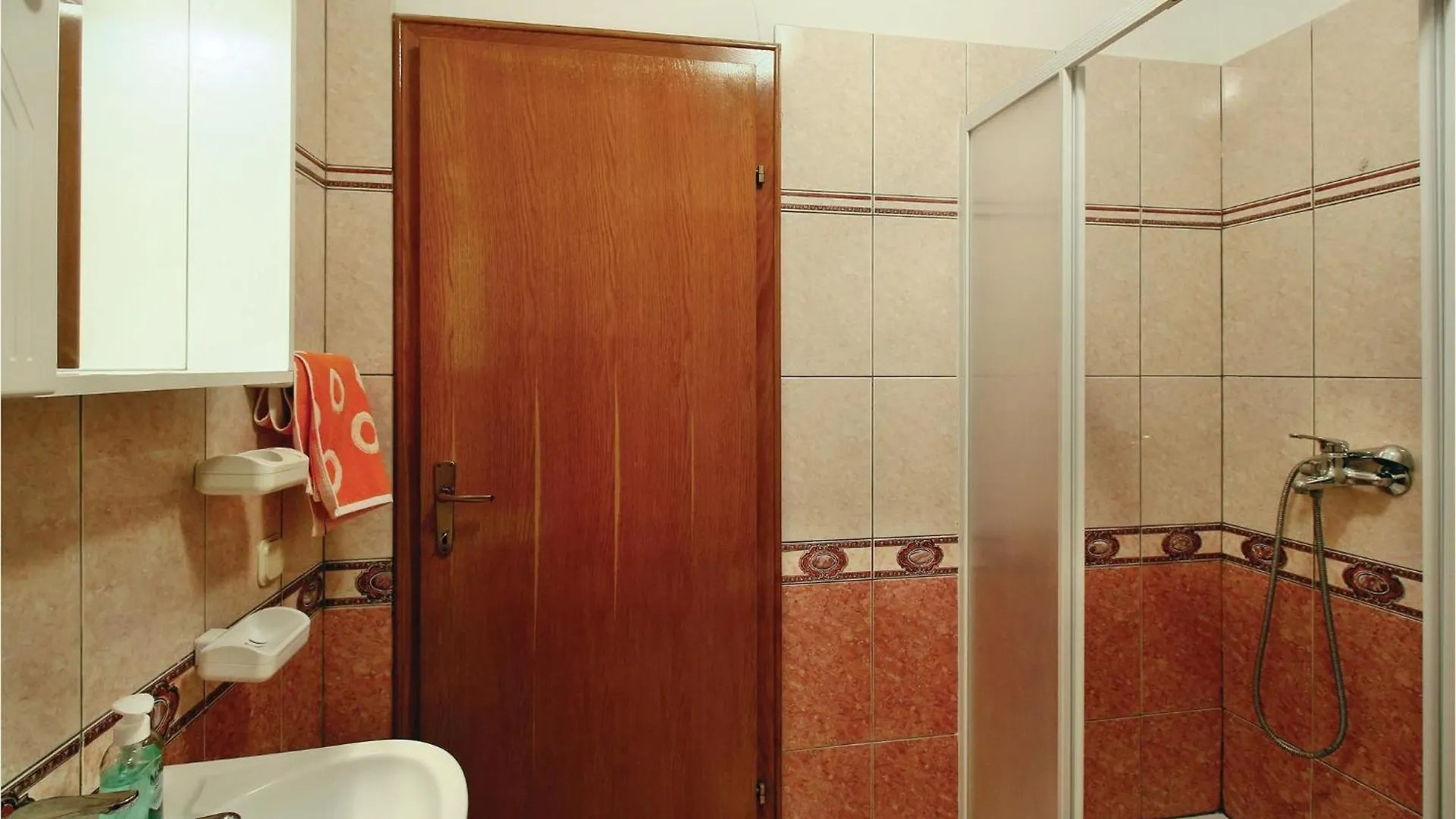 Gorgeous Home In Porec With Wifi Croazia