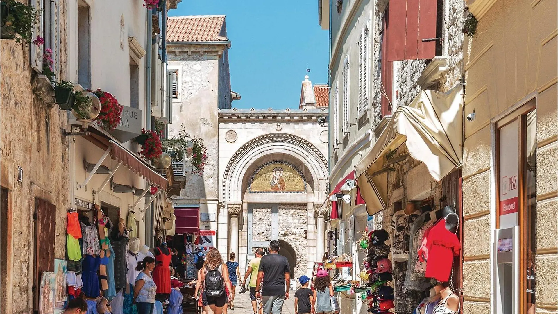 Gorgeous Home In Porec With Wifi